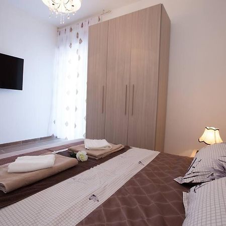 Residenza Alexander Luxury 1 Apartment Verona Bagian luar foto